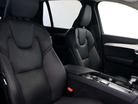 Volvo XC90 2.0 D5 MOMENTUM 4WD AUTO 5P 7 PLAZAS