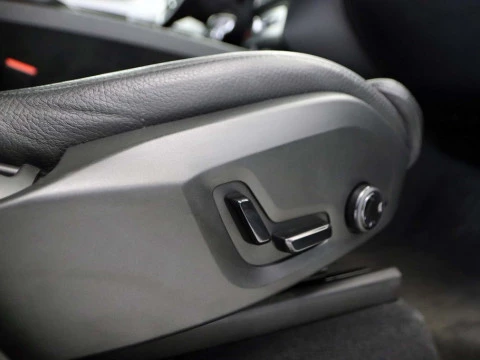 Volvo XC90 2.0 D5 MOMENTUM 4WD AUTO 5P 7 PLAZAS