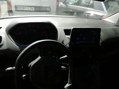 Peugeot Partner Premium Standard 600kg BlueHDi 73kW