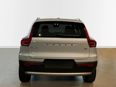 Volvo XC40 2.0 B3 MHEV CORE DCT 163 5P