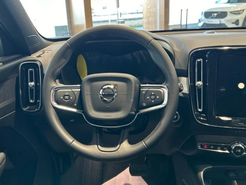 Volvo XC40 2.0 B3 MHEV CORE DCT 163 5P