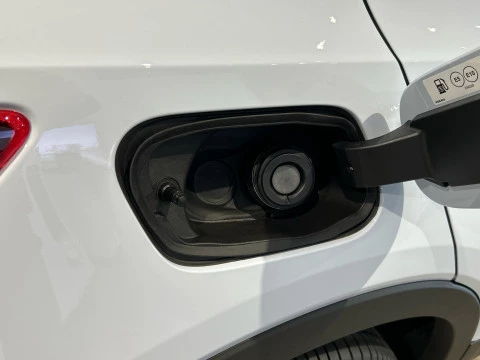 Volvo XC40 2.0 B3 MHEV CORE DCT 163 5P