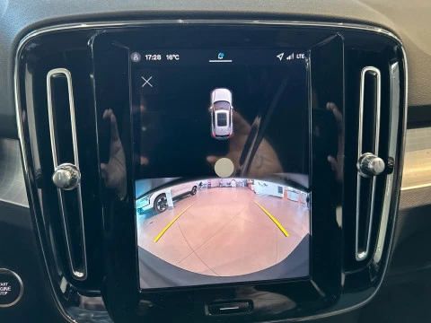 Volvo XC40 2.0 B3 MHEV CORE DCT 163 5P