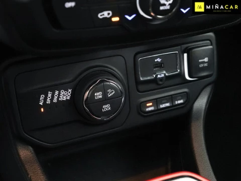 Jeep Renegade 1.3 PHEV Trailhawk AWD AT 177 kW (240 CV)