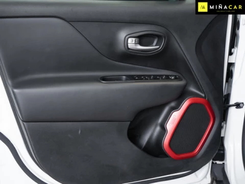 Jeep Renegade 1.3 PHEV Trailhawk AWD AT 177 kW (240 CV)