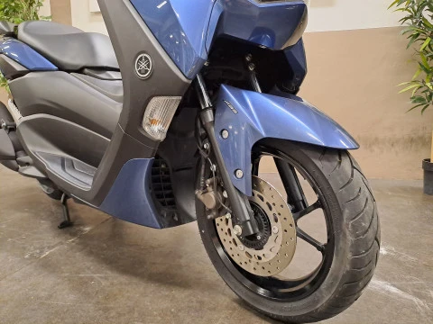 Yamaha NMAX 2023
