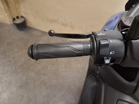Yamaha NMAX 2023