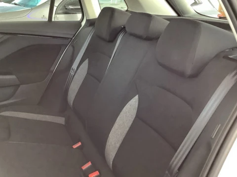 Skoda Kamiq SKODA Essence 1,0 (115 CV) Manual 6 vel