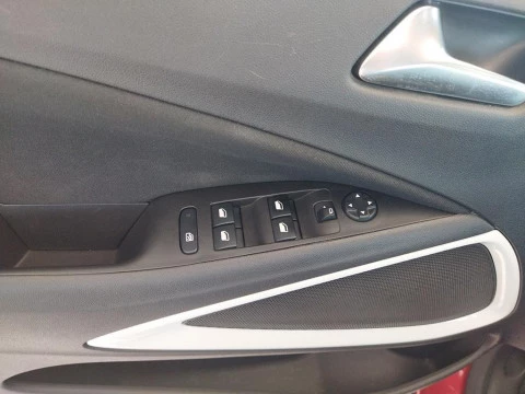 Opel Crossland X 1.5D 75KW OPEL 2020 5P Opel Crossland X 1.5D 75KW OPEL 2020 5P