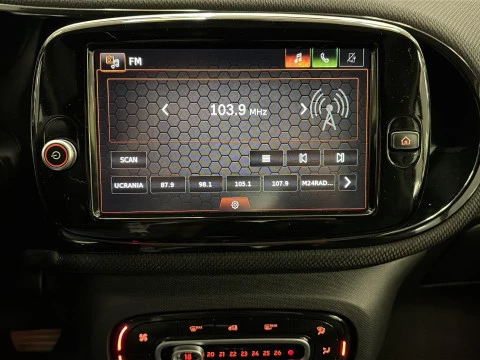 Smart fortwo Coupe EQ 60 kW (82 CV)