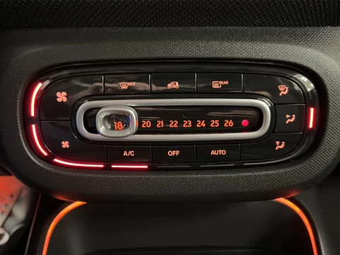 Smart fortwo Coupe EQ 60 kW (82 CV)