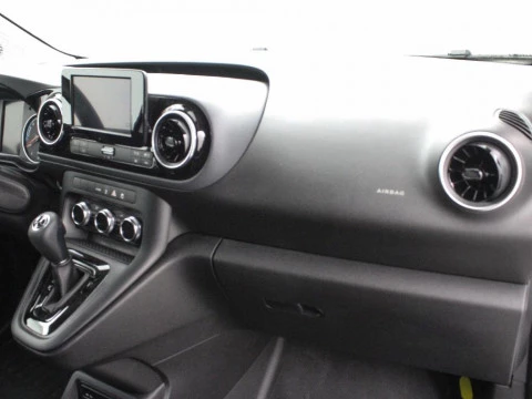 Mercedes-Benz Citan BEV 45KWH 112 ECITAN PRO LWB AUTO 122 4P