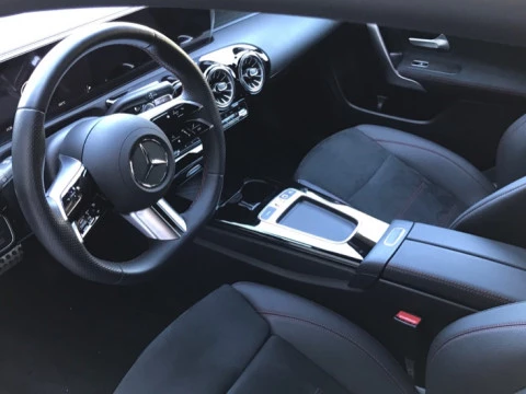Mercedes-Benz Clase CLA  220 d Coupé