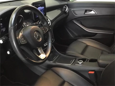 Mercedes-Benz CLA 200 Shooting Brake