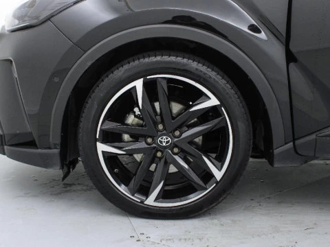 Toyota C-HR CH Toyota C-HR - MY22