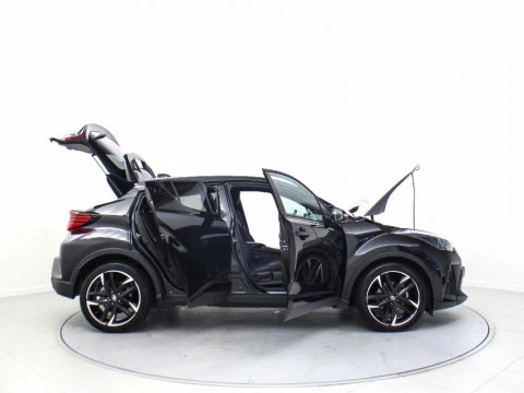 Toyota C-HR CH Toyota C-HR - MY22