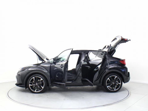 Toyota C-HR CH Toyota C-HR - MY22