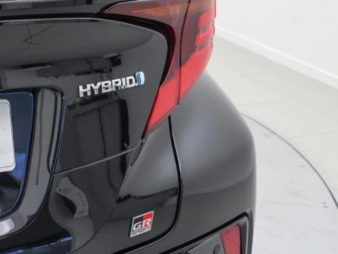Toyota C-HR CH Toyota C-HR - MY22