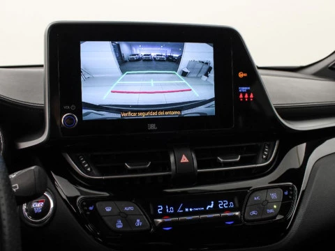 Toyota C-HR CH Toyota C-HR - MY22