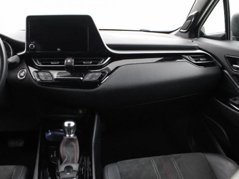 Toyota C-HR CH Toyota C-HR - MY22