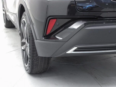 Toyota C-HR CH Toyota C-HR - MY22