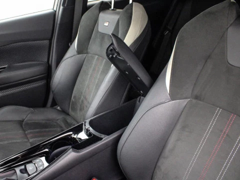 Toyota C-HR CH Toyota C-HR - MY22