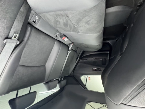 Toyota C-HR GR Sport Plug-in Hybrid 220