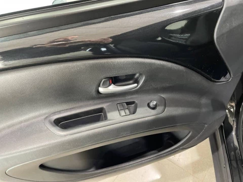 Toyota Aygo X Cross 1.0 VVT-I 72CV Play