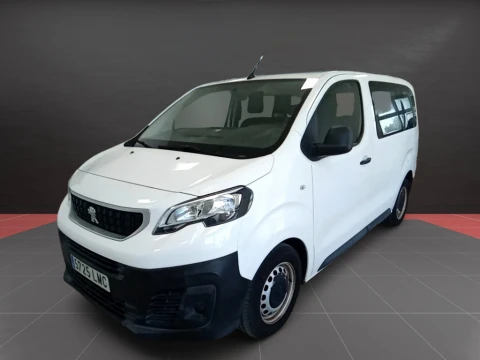 Peugeot Expert Combi BlueHDi Compact (2021) | Oportunidad de Reestreno con Solo 10.900 km | Desde 390 € al mes