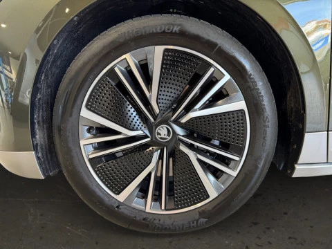Skoda Enyaq 85 210 KW ( CV) 82 KWH (77 KWH NETA)