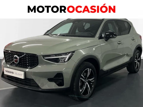 Volvo XC40 XC40 Plus, B3 Mild Hybrid, Gasolina, Dark
