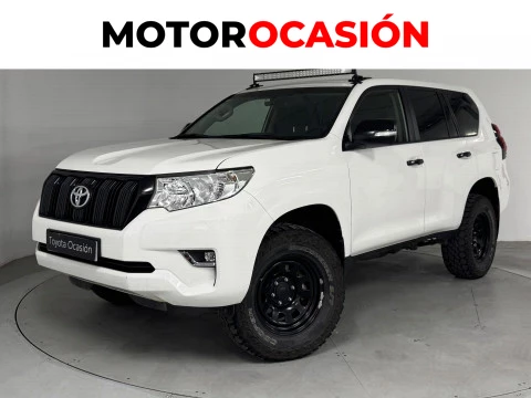 Toyota Land Cruiser 200  GX 5p MANUAL 204cv