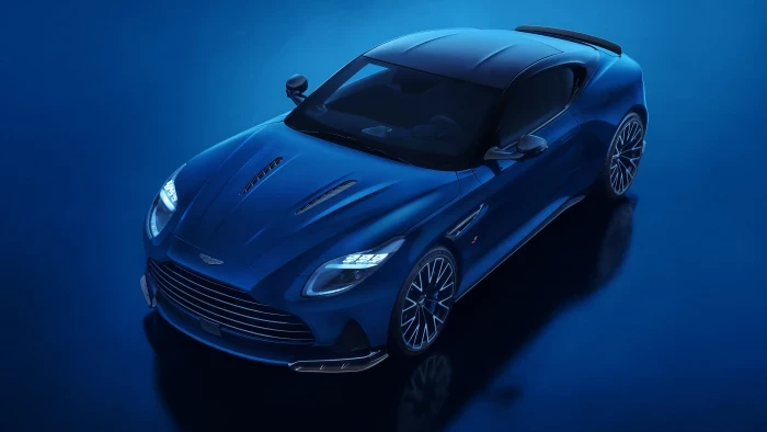 Aston Martin DB12 S - A Evolução da Excelência