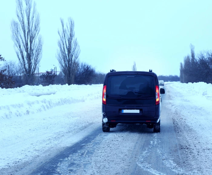 Consejos para conducir con hielo o nieve: Seguridad en la carretera