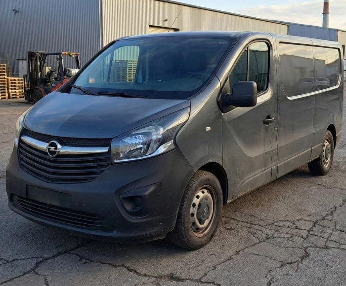 Opel Vivaro de segunda mano para empresas de transporte: la furgoneta equilibrada que necesitas