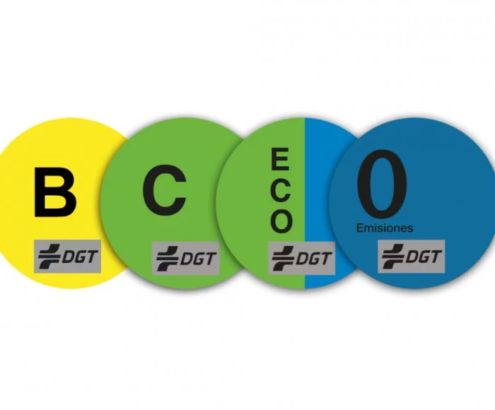 Etiquetas de circulación normativas en España