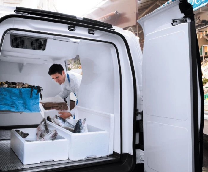 Furgoneta isotermo y frigorífica: qué son y diferencias