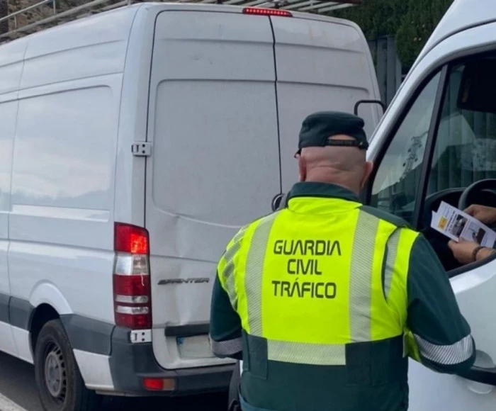 La DGT vigilará las carreteras durante el Black Friday para garantizar la seguridad vial