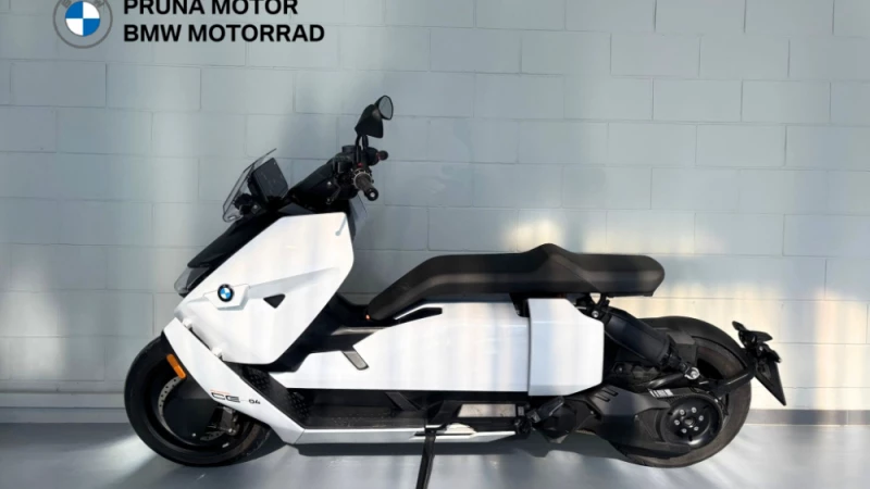 BMW CE 04 