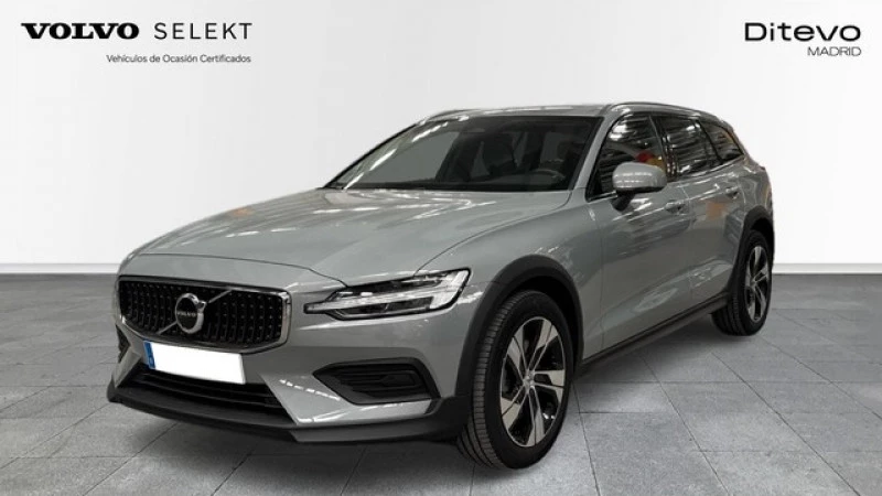 Volvo V60 Cross Country B4 D Cross Country Plus AWD Auto 145 kW (197 CV) Volvo V60 Cross Country B4 D Cross Country Plus AWD Auto 145 kW (197 CV)