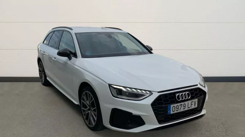 Audi A4 Avant Black line 35 TDI 120kW S tronic Audi A4 Avant Black line 35 TDI 120kW S tronic