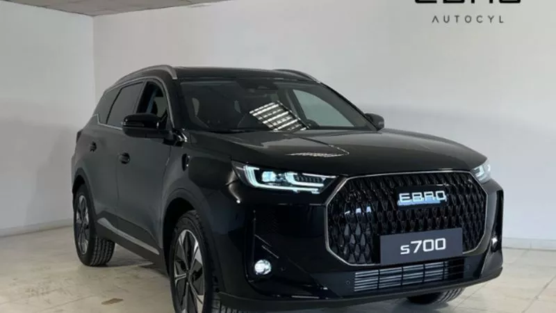 EBRO S700 1.6 TGDI Luxury 7 DCT EBRO S700 1.6 TGDI Luxury 7 DCT