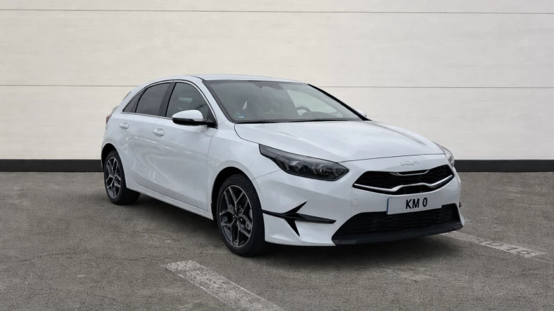 Kia Ceed 1.5 MHEV 103kW (140CV) Tech DCT Kia Ceed 1.5 MHEV 103kW (140CV) Tech DCT