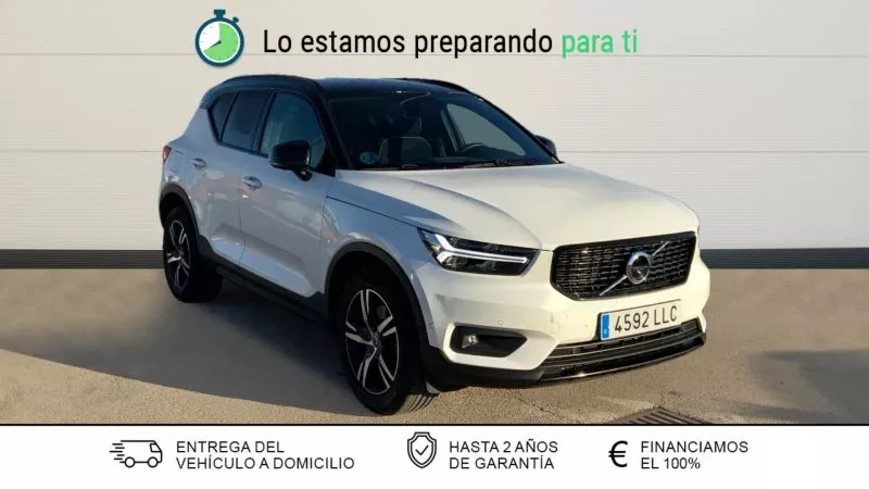 Volvo XC40 2.0 T4 R-Design Auto