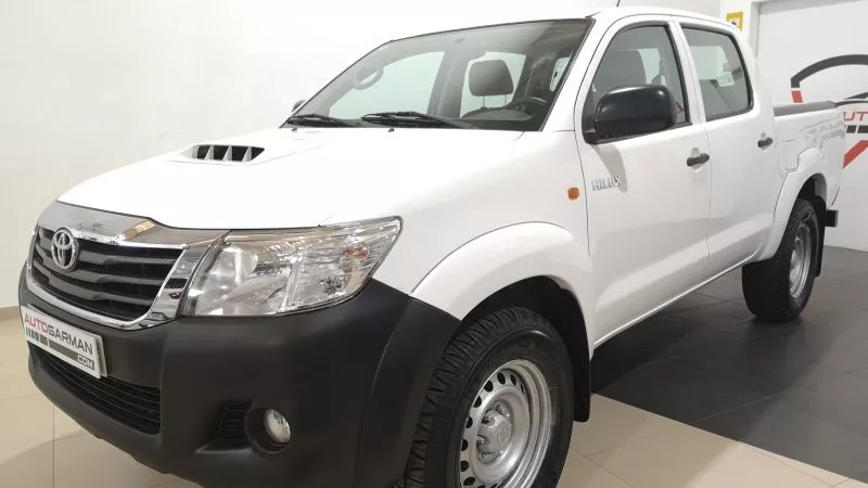 Toyota Hilux 2.5 D-4D Cabina Doble GX