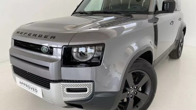 Land Rover Defender 3.0D I6 250 SE 110 Auto 4WD MHEV Land Rover Defender 3.0D I6 250 SE 110 Auto 4WD MHEV