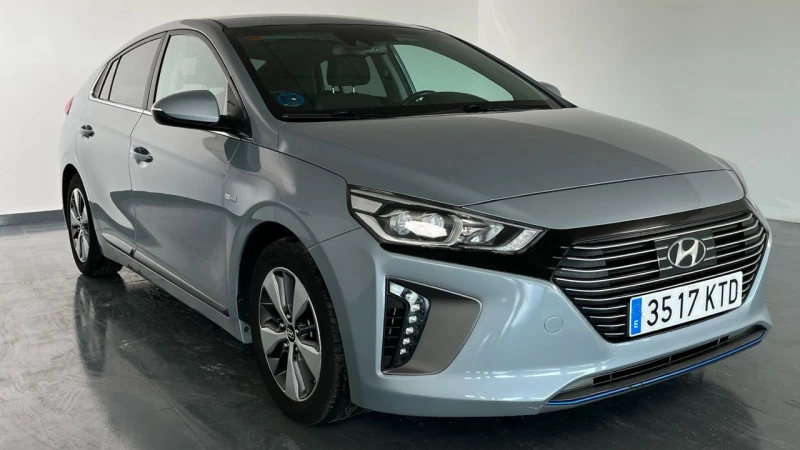 Hyundai IONIQ 1.6 GDI PHEV Klass DCT Hyundai IONIQ 1.6 GDI PHEV Klass DCT