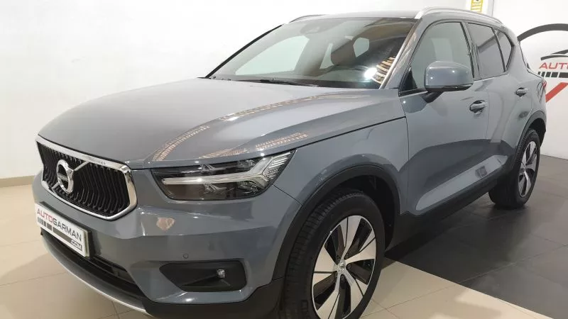 Volvo XC40 2.0 D3 Momentum Auto Volvo XC40 2.0 D3 Momentum Auto