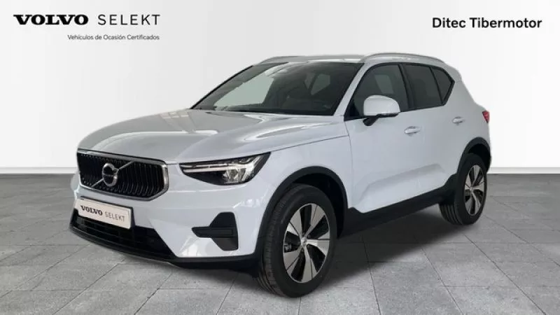 Volvo XC40 B4 G Core Auto 145 kW (197 CV) Volvo XC40 B4 G Core Auto 145 kW (197 CV)