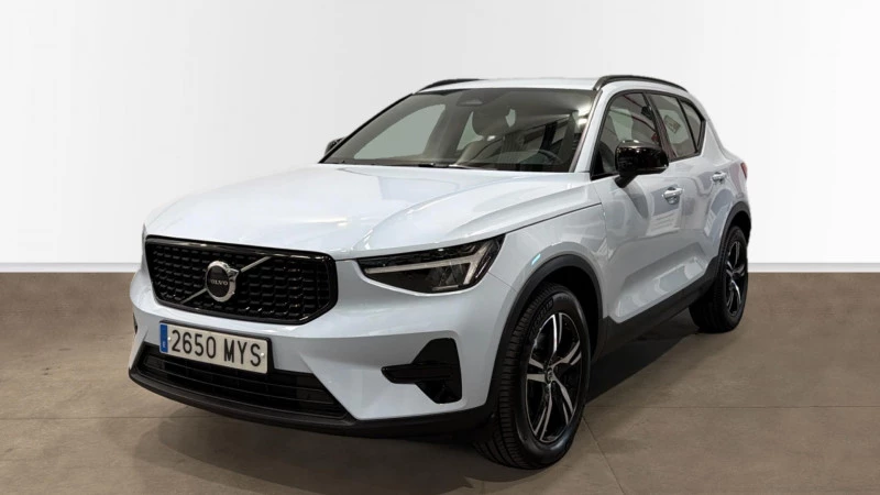 Volvo XC40 B3 G Plus Dark Auto 120 kW (163 CV) Volvo XC40 B3 G Plus Dark Auto 120 kW (163 CV)